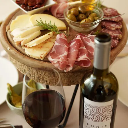 La Dolce Bed & Breakfast Regalbuto